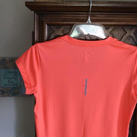 3/$15 NIKE DRI-FIT Neon Orange Short Sleeve V-Neck Tee - Picture 8 of 16